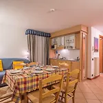 Hotel Lo Scoiattolo Gressoney-la-Trinité