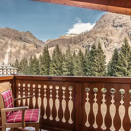 Lo Scoiattolo Hotel Gressoney-la-Trinité
