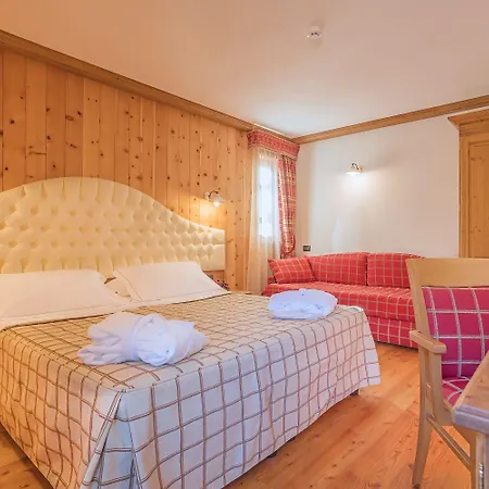 Hotel Lo Scoiattolo 4*