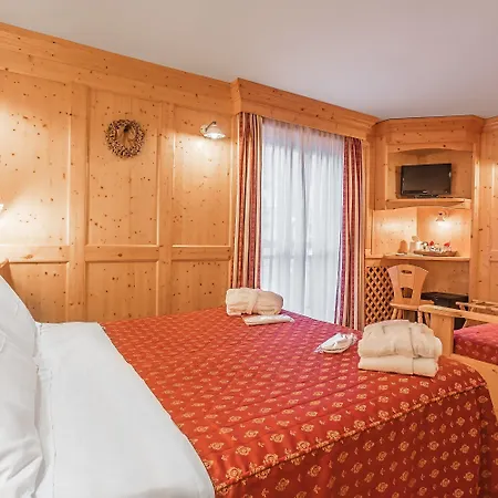 Lo Scoiattolo Hotel 4*