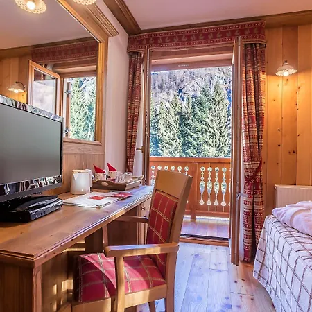 Hotel Lo Scoiattolo Gressoney-la-Trinité