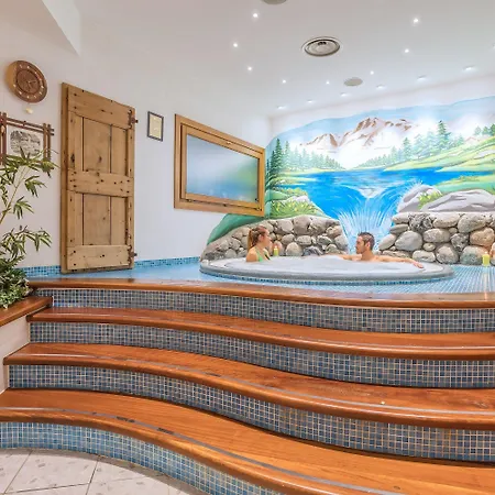 Hotel Lo Scoiattolo 4*