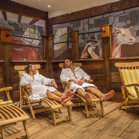 Lo Scoiattolo Hotel 4*