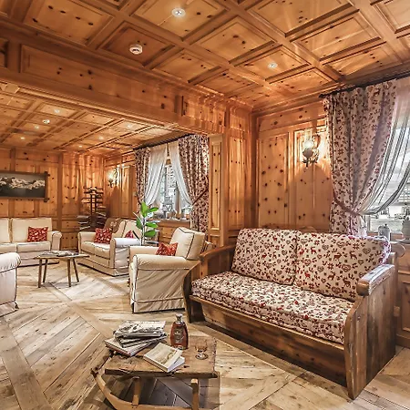 Hotel Lo Scoiattolo Gressoney-la-Trinité