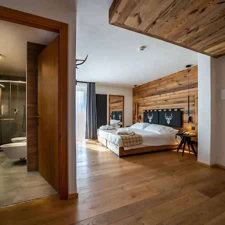 Hotel Lo Scoiattolo 4*