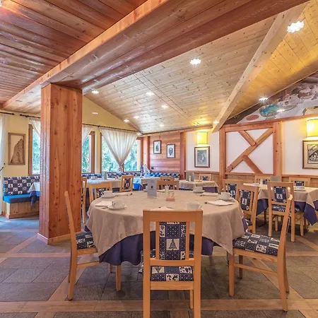 Hotel Lo Scoiattolo 4*