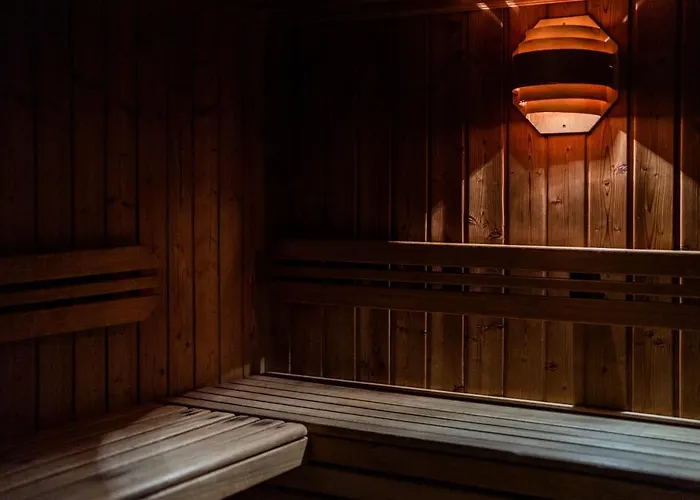 Hotel Lo Scoiattolo 4*