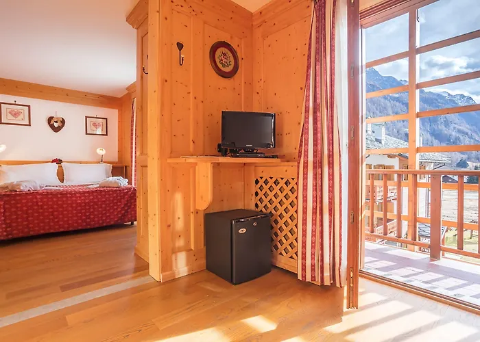 Hotel Lo Scoiattolo 4*