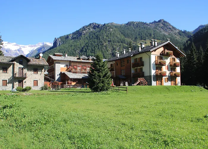 Hotel Lo Scoiattolo 4*